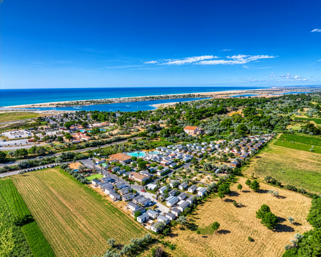 Camping SOLEIL D OC vue aerienne avec vue mer 2026